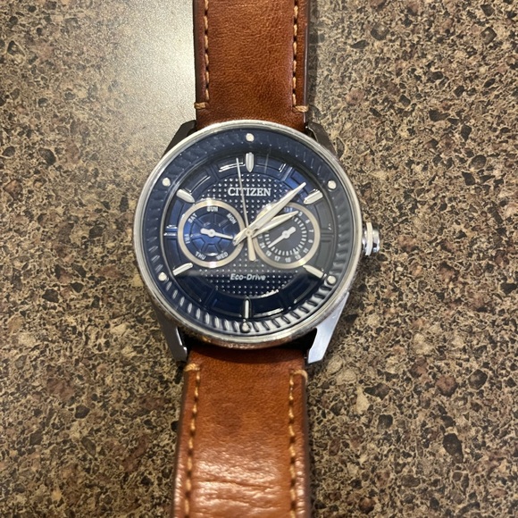 Citizen eco drive watch. - Picture 2 of 6